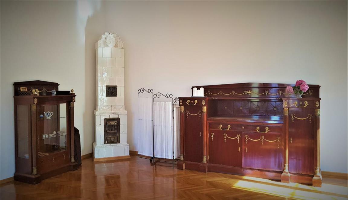 Luxury Apartment In The Heart Of Varazdin Bagian luar foto