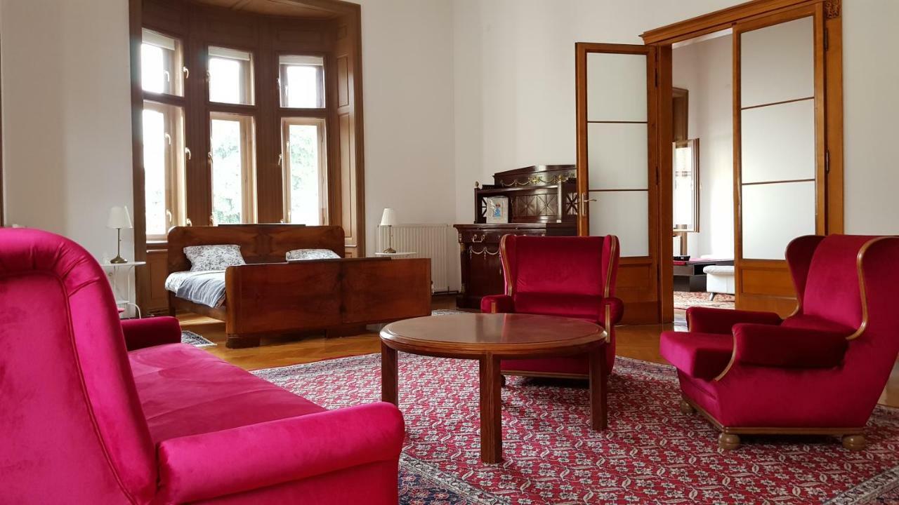 Luxury Apartment In The Heart Of Varazdin Bagian luar foto