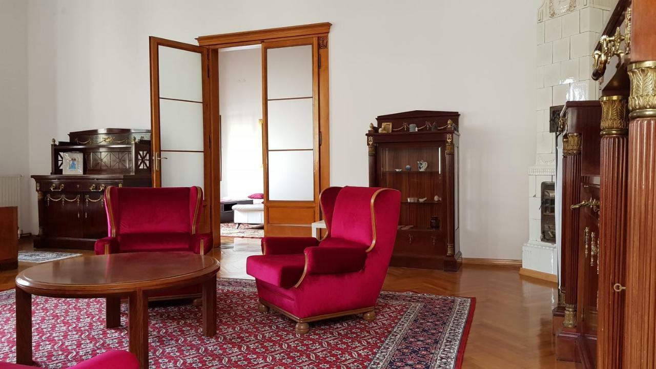 Luxury Apartment In The Heart Of Varazdin Bagian luar foto