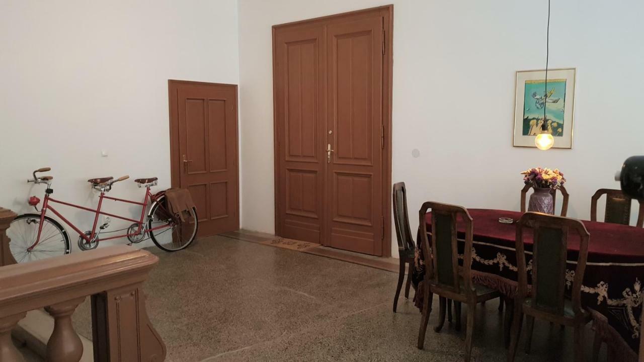 Luxury Apartment In The Heart Of Varazdin Bagian luar foto